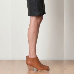Rachel comey Mars boots size 7.5 worn less than five times